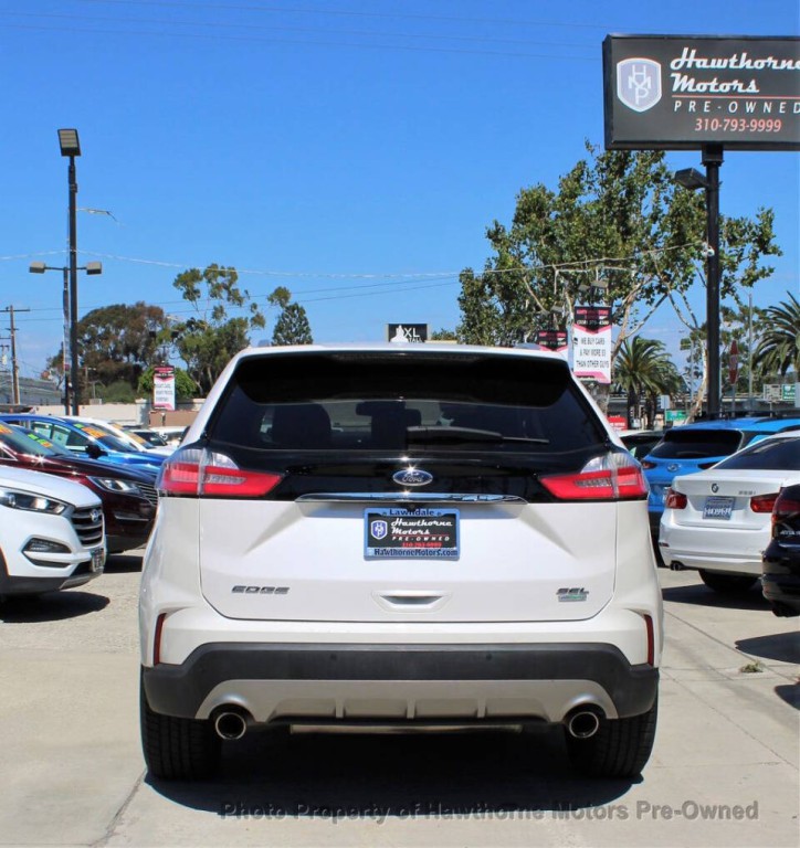 2019 Ford Edge Image 4
