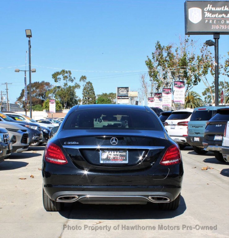 2017 Mercedes-Benz C-Class Image 4