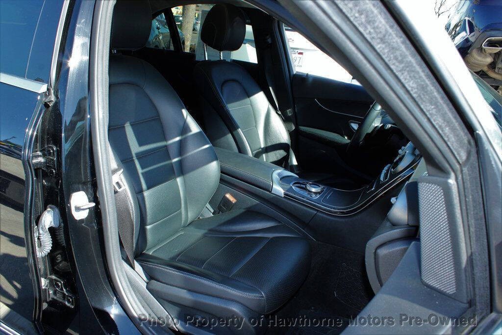 2017 Mercedes-Benz C-Class Image 11