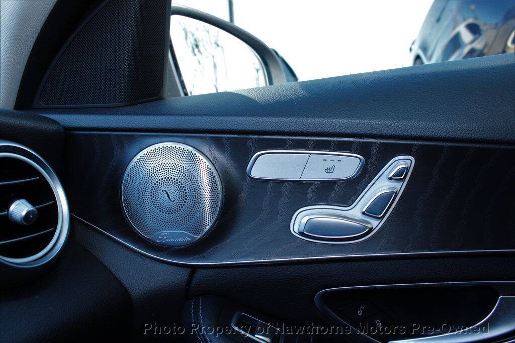 2017 Mercedes-Benz C-Class Image 16