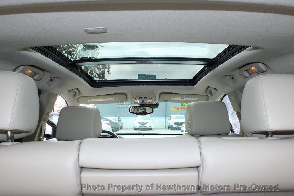 2016 Cadillac SRX Image 14