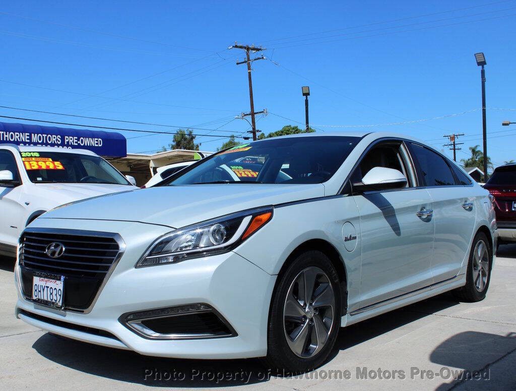 2016 Hyundai Sonata Image 2