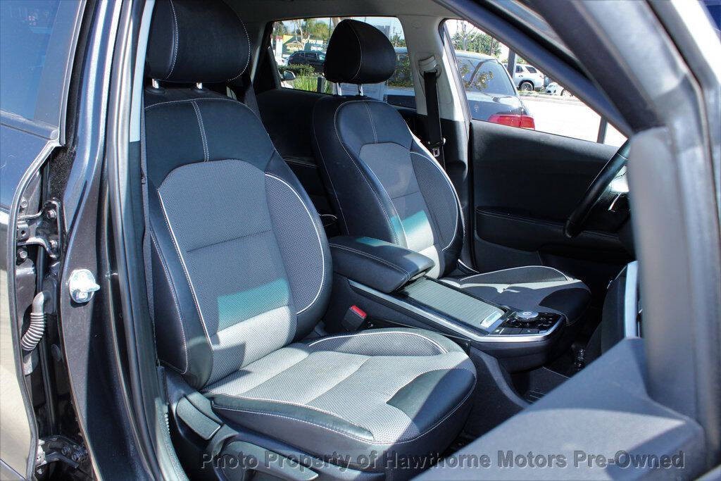 2022 Kia Niro Image 11