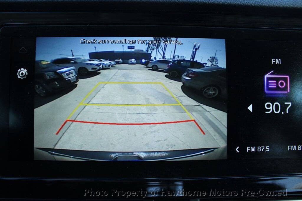 2022 Kia Niro Image 15