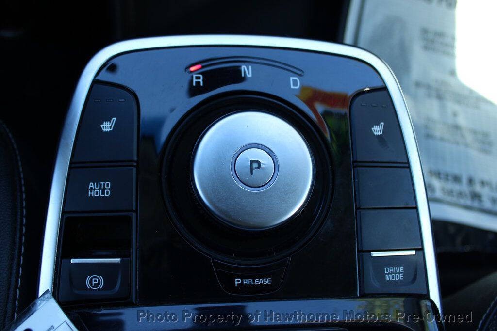 2022 Kia Niro Image 16