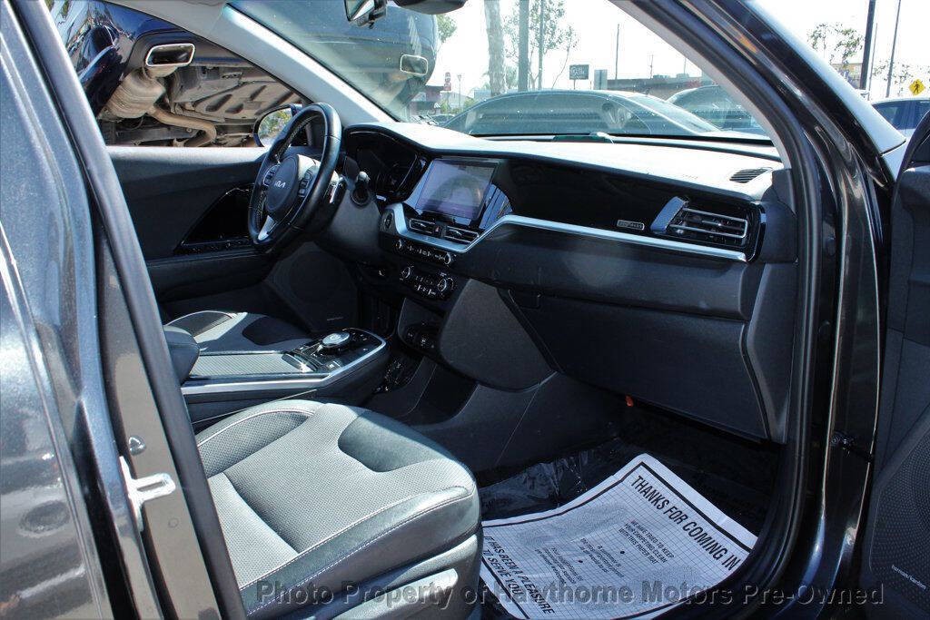 2022 Kia Niro Image 18