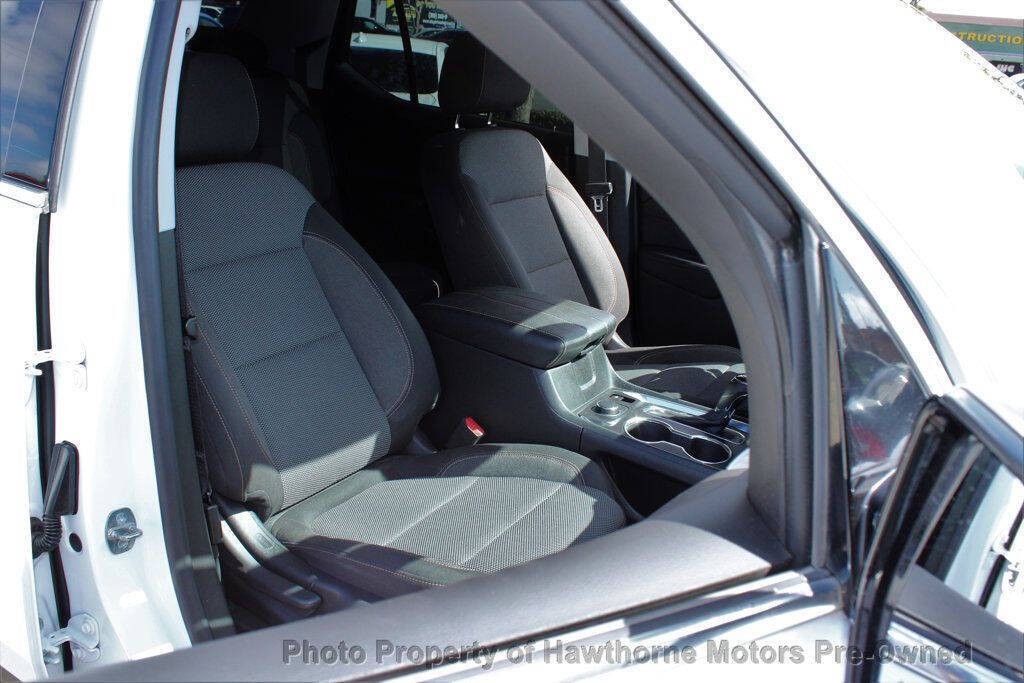 2018 Chevrolet Traverse Image 12