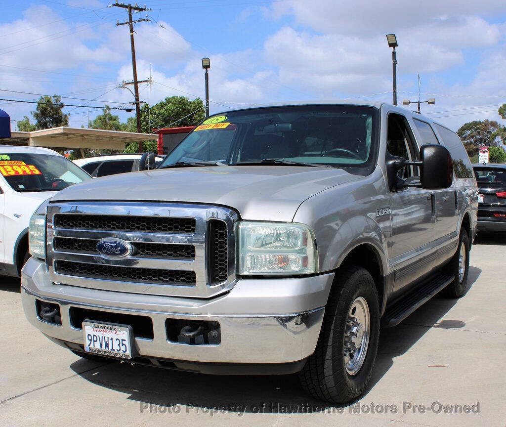 2005 Ford Excursion Image 2