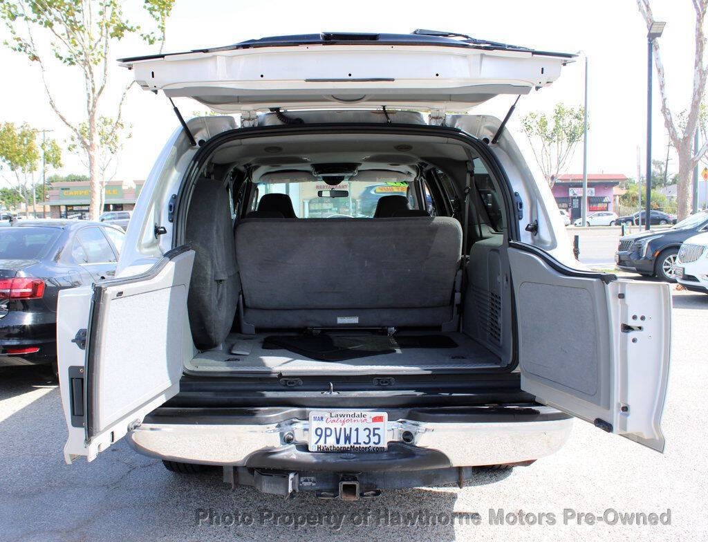 2005 Ford Excursion Image 17