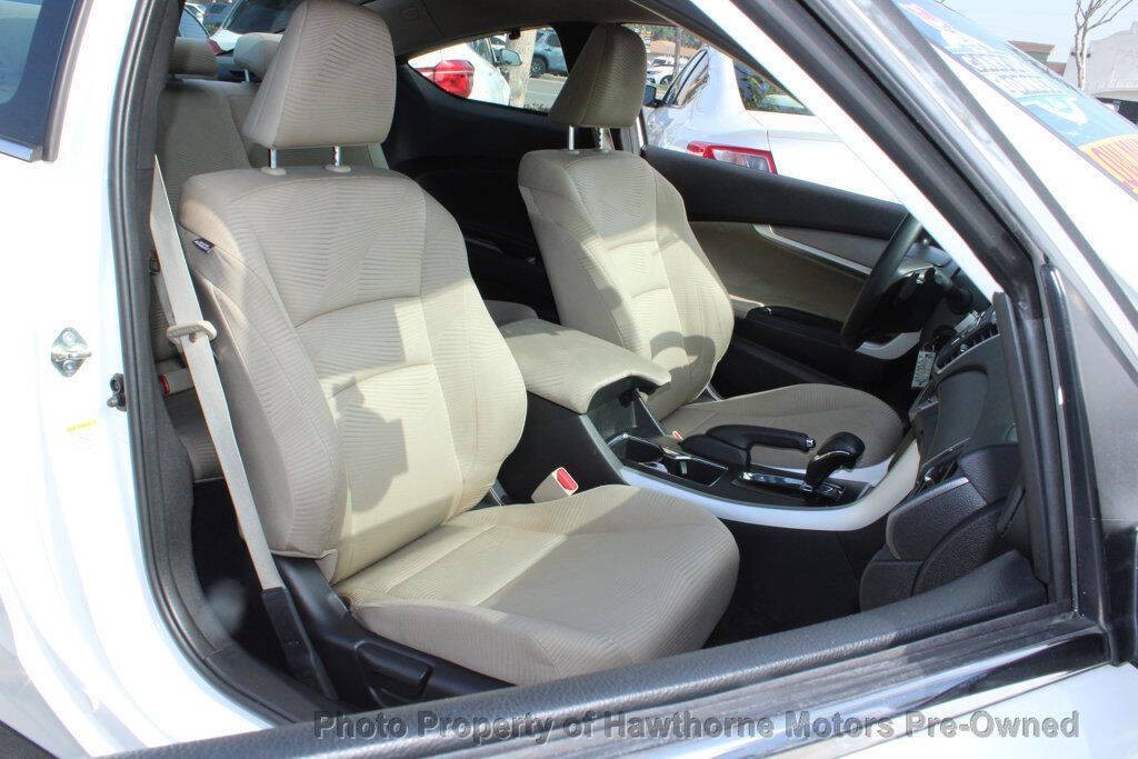 2015 Honda Accord Image 11