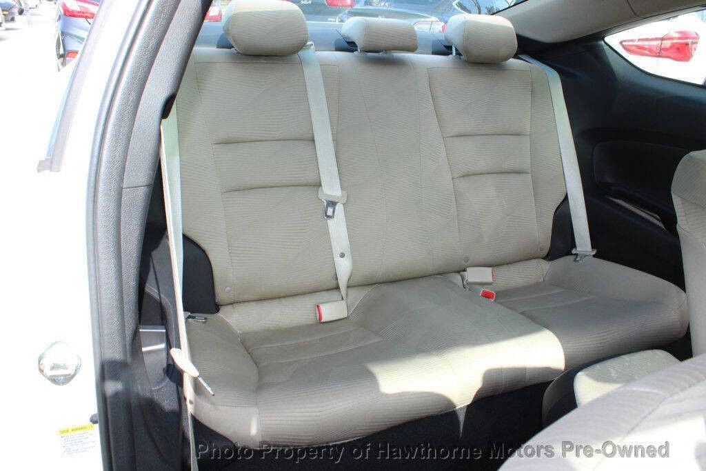 2015 Honda Accord Image 12