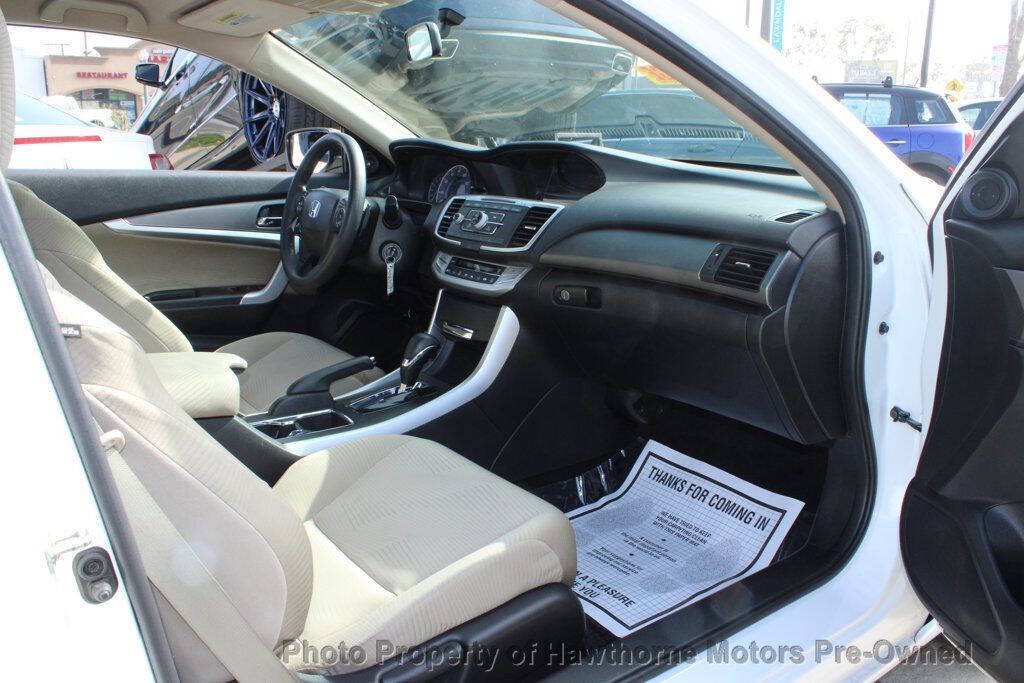 2015 Honda Accord Image 14