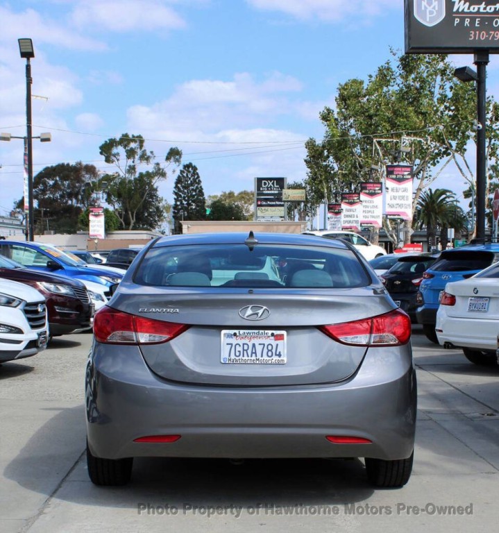 2012 Hyundai Elantra Image 4