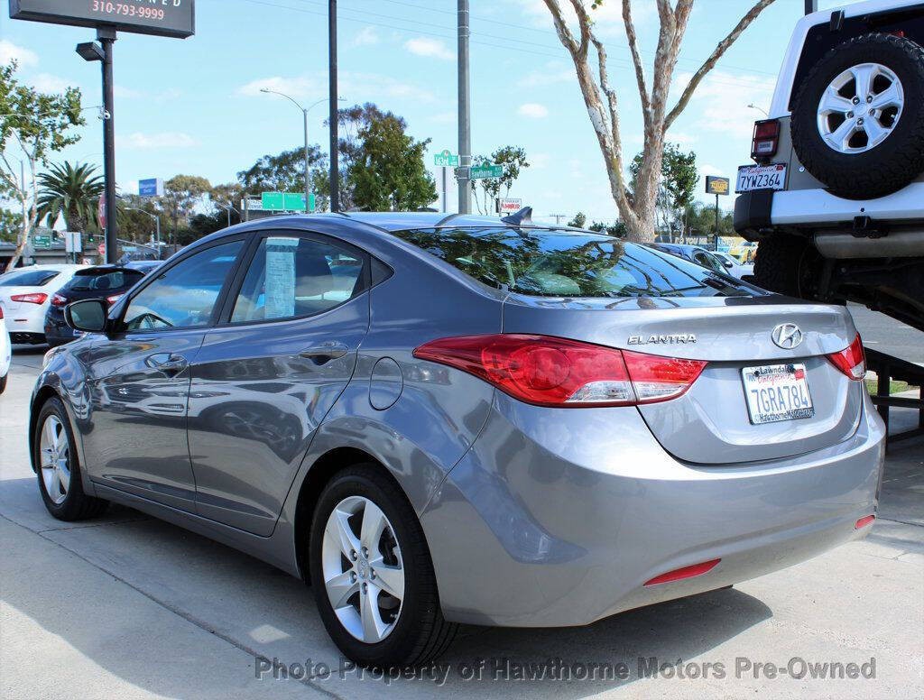 2012 Hyundai Elantra Image 5