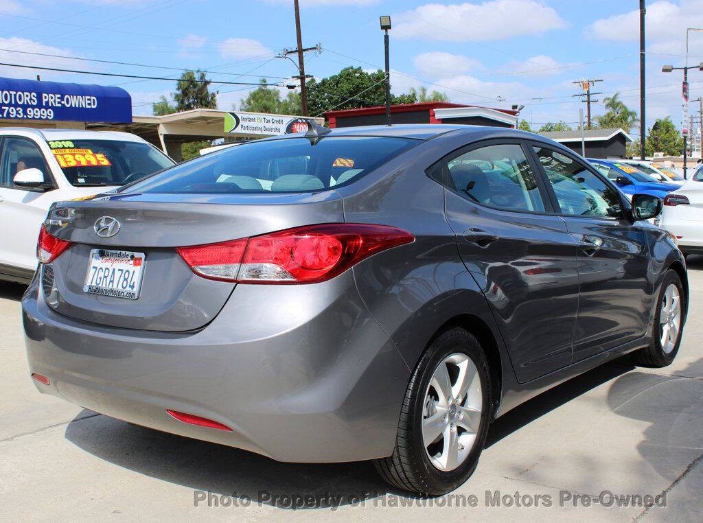 2012 Hyundai Elantra Image 6