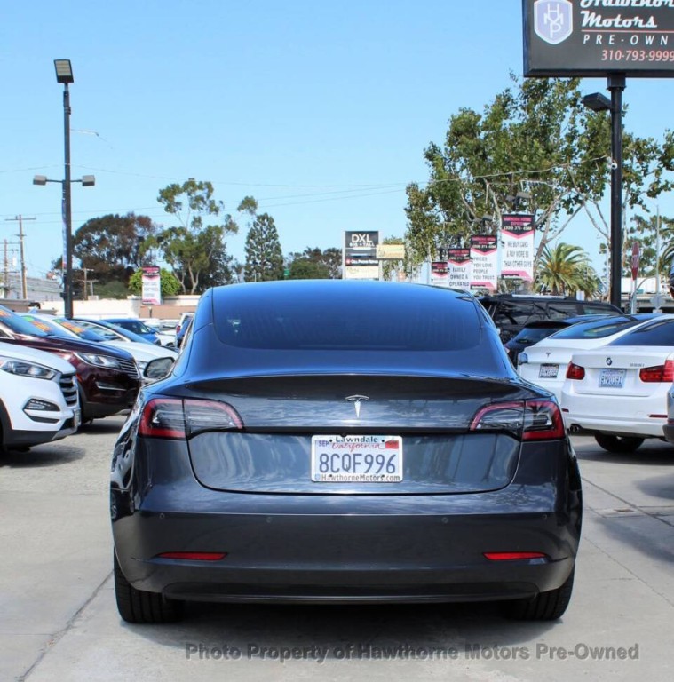 2018 Tesla Model 3 Image 4