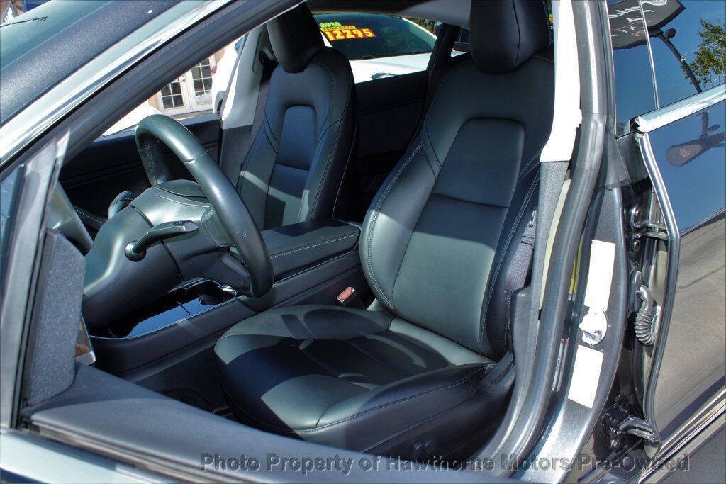 2018 Tesla Model 3 Image 9