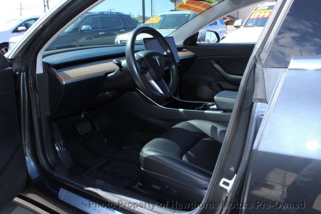 2018 Tesla Model 3 Image 17