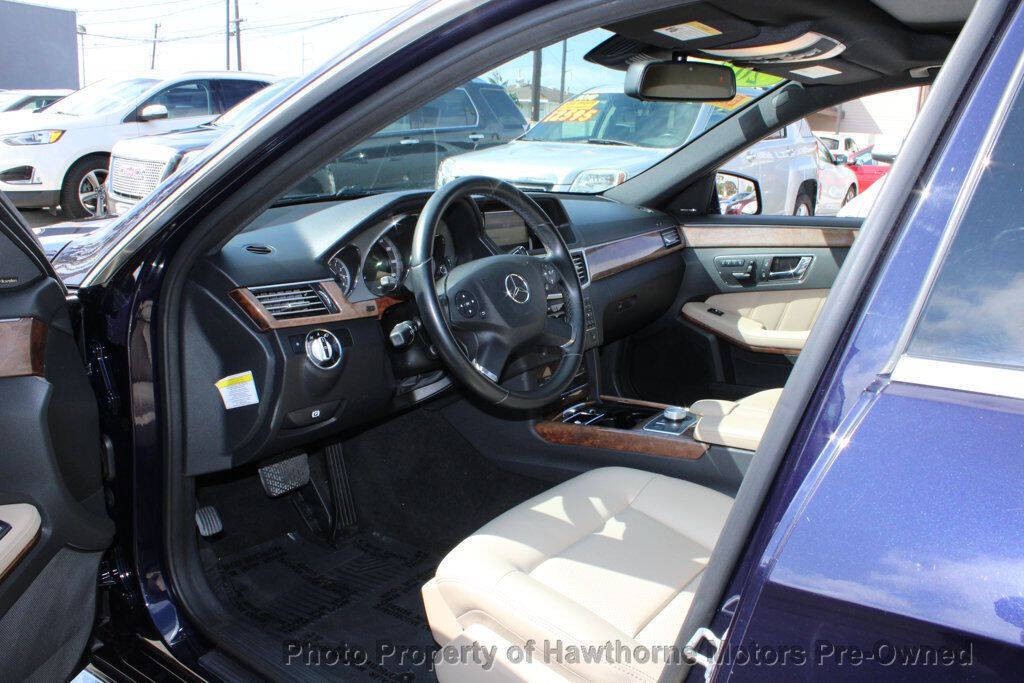 2010 Mercedes-Benz E-Class Image 20
