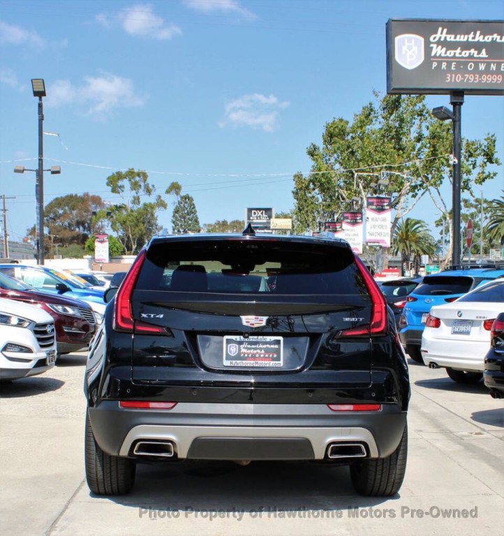 2022 Cadillac XT4 Image 4