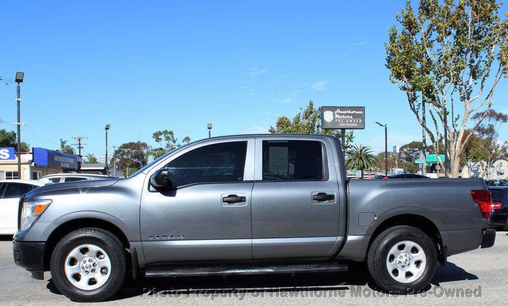 2017 Nissan Titan Image 7