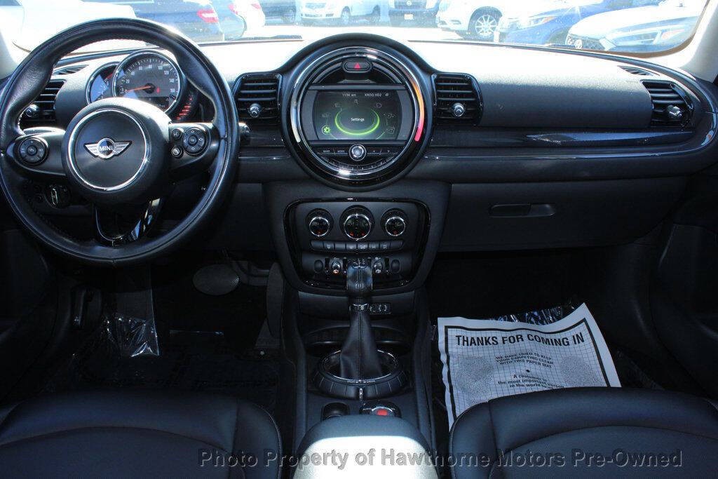 2017 MINI Cooper Clubman Image 13
