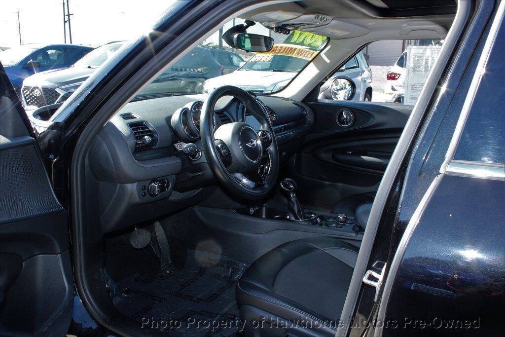 2017 MINI Cooper Clubman Image 15