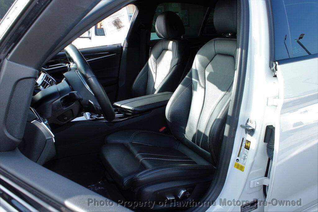2019 BMW 5 Series Image 9