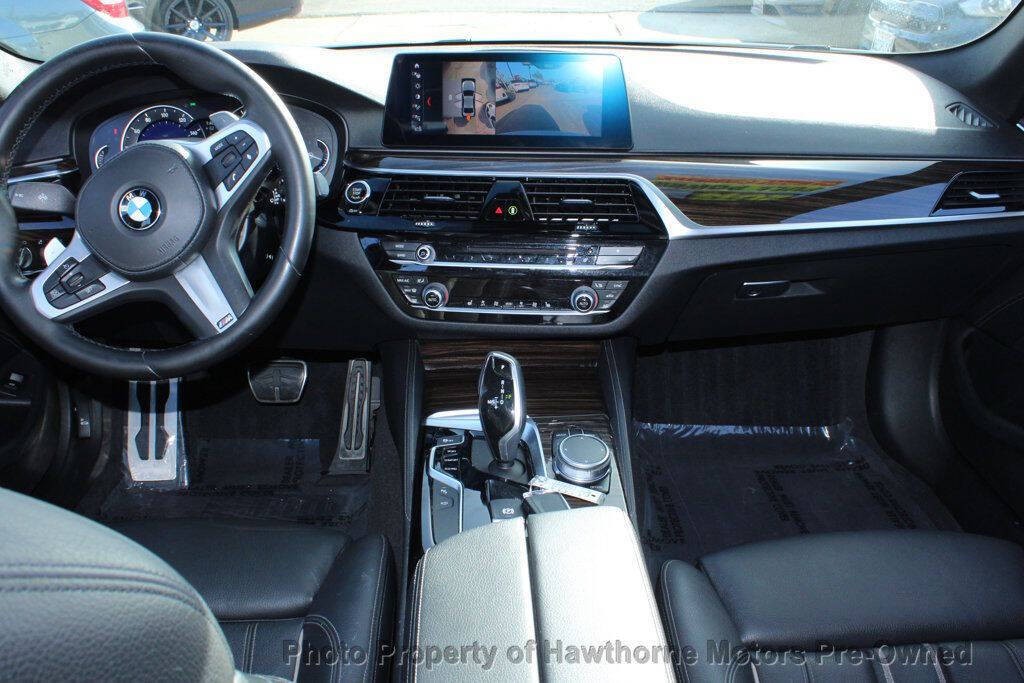2019 BMW 5 Series Image 13