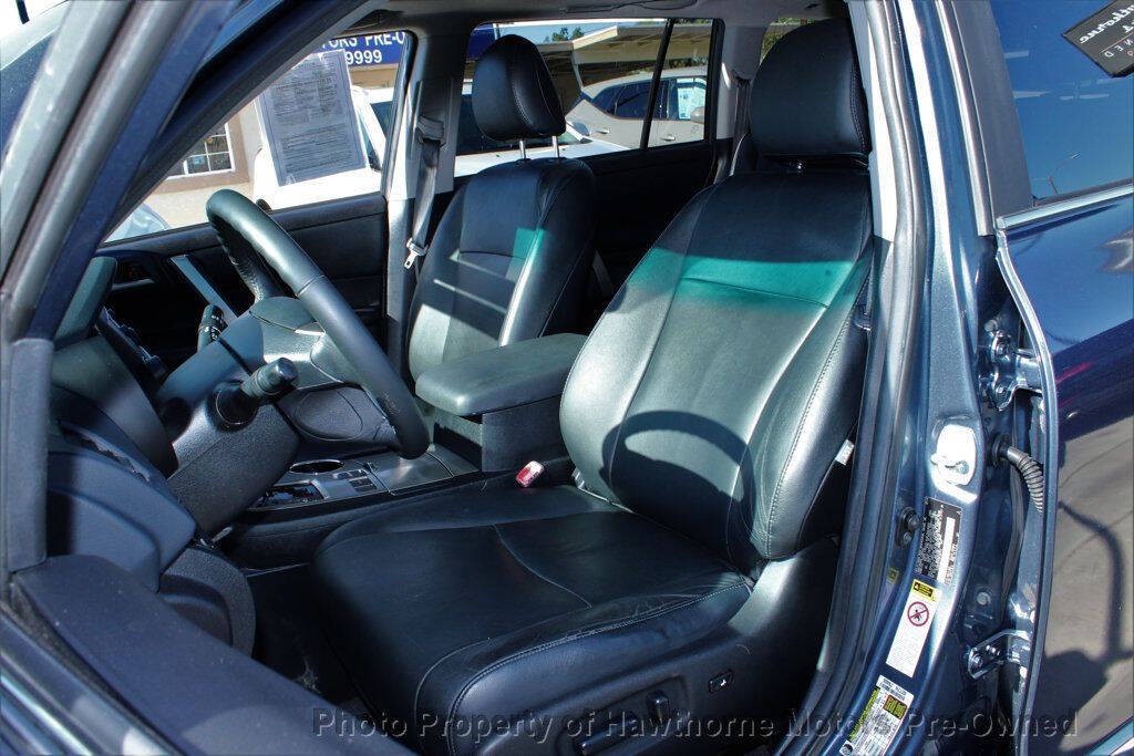 2013 Toyota Highlander Image 9
