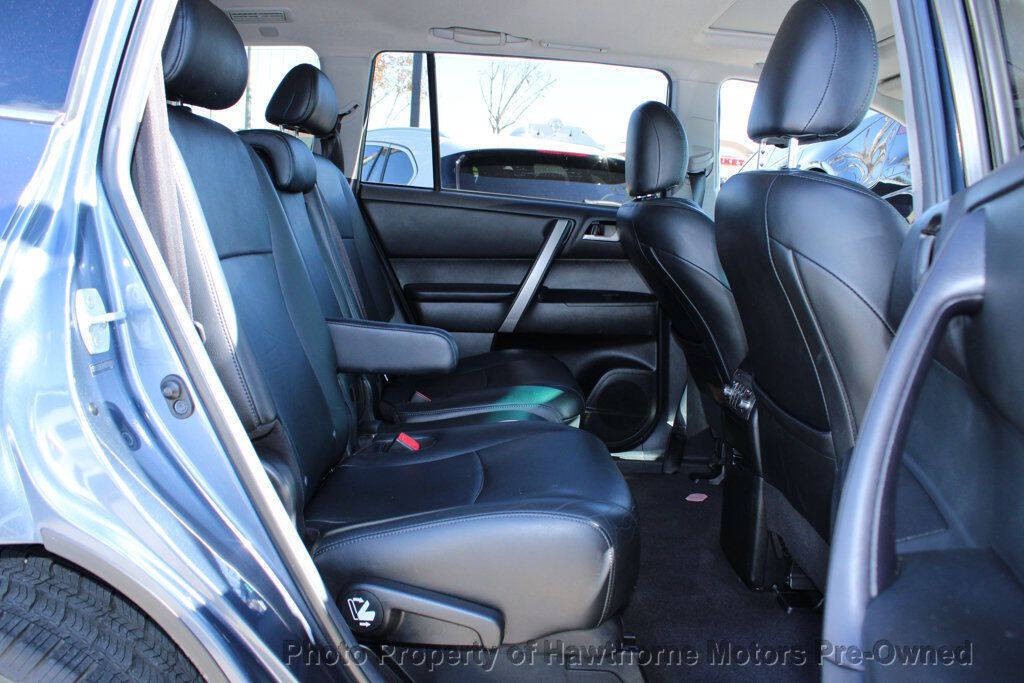 2013 Toyota Highlander Image 13