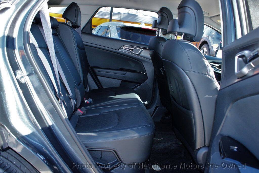 2023 Kia Sportage Image 12