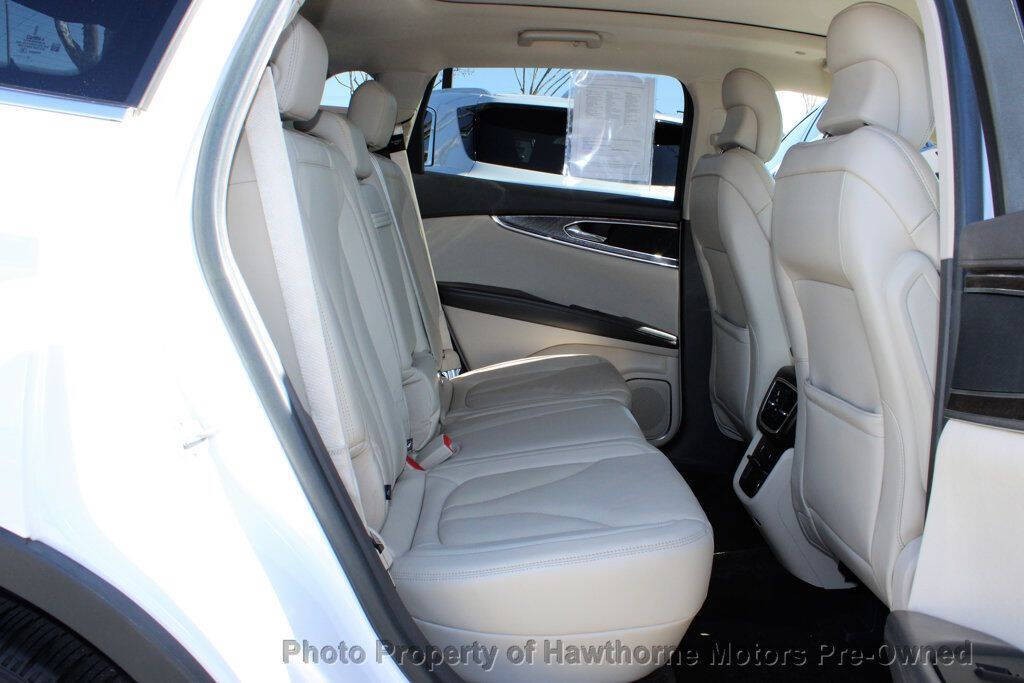 2016 Lincoln MKX Image 12