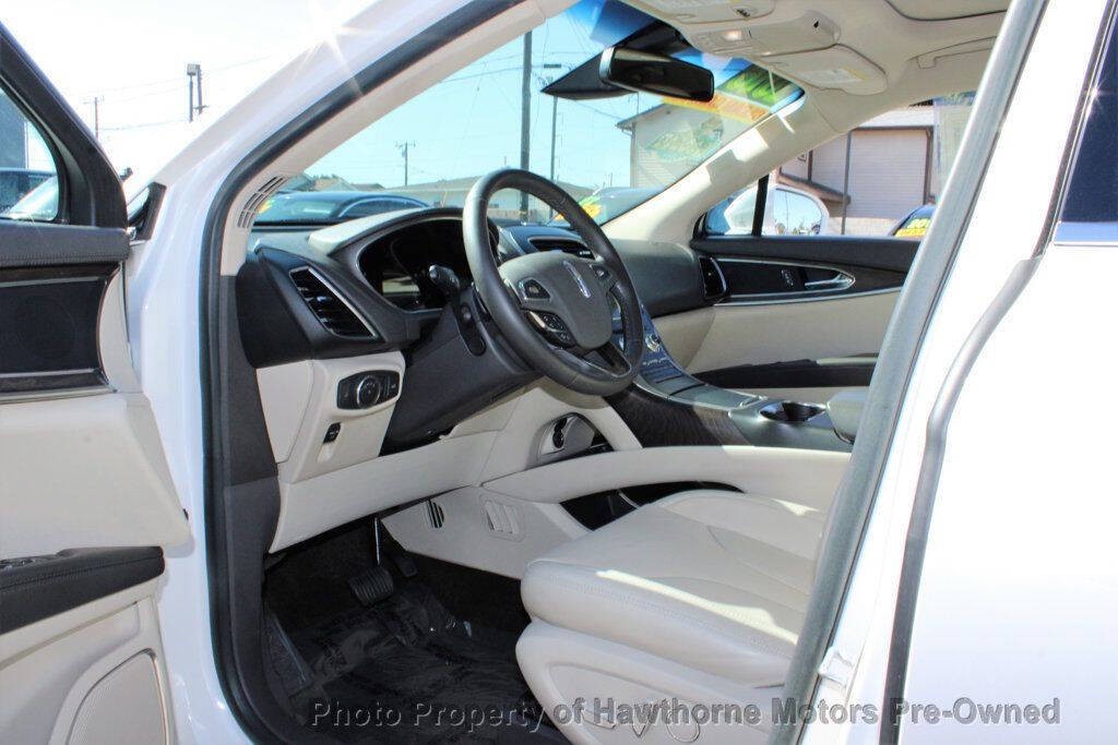 2016 Lincoln MKX Image 18