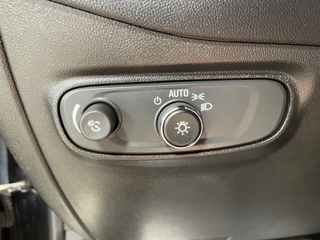 2020 Chevrolet Equinox Image 27