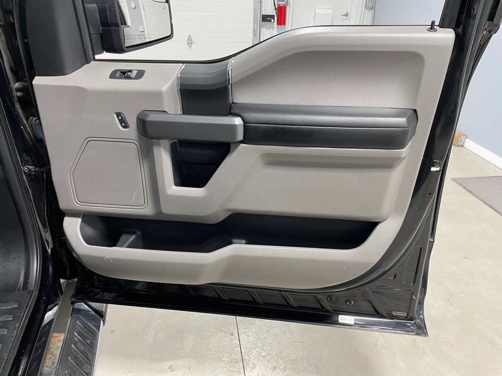 2017 Ford F-150 Image 25