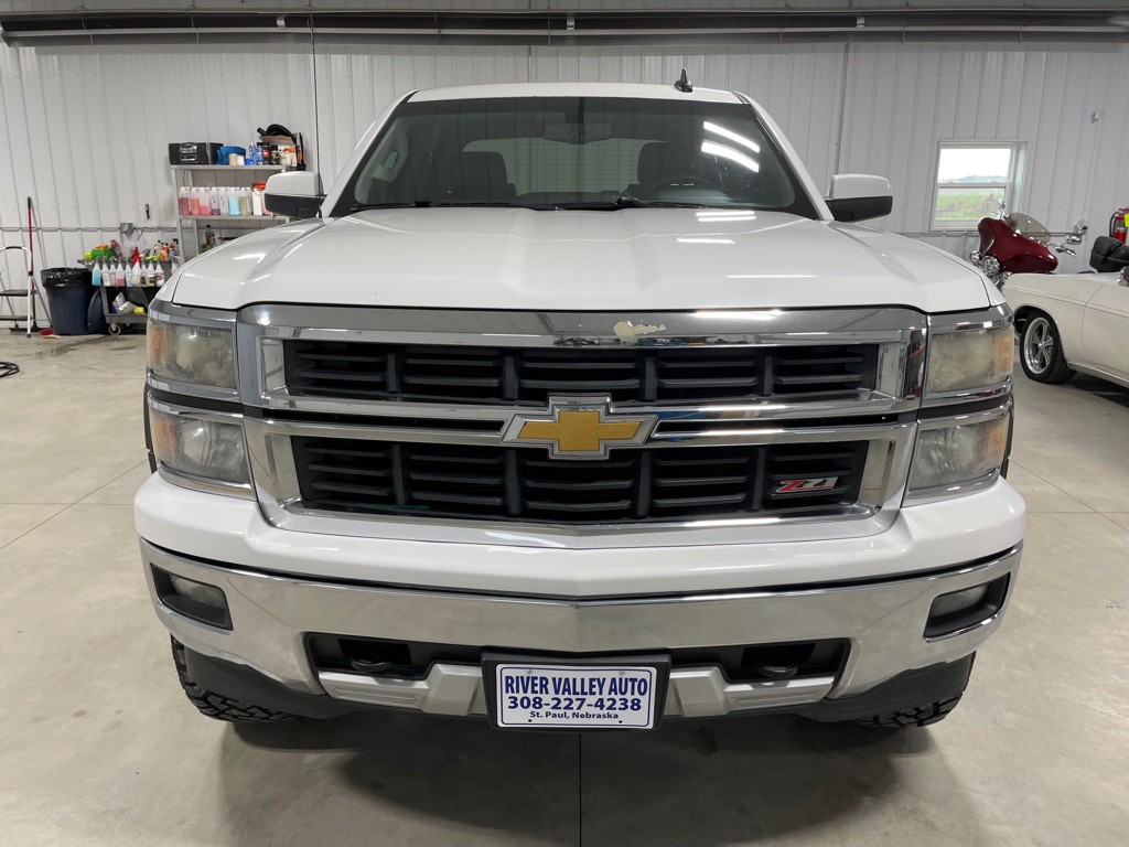 2015 Chevrolet Silverado 1500 Image 2