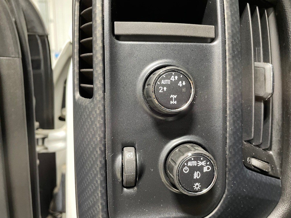 2015 Chevrolet Silverado 1500 Image 25