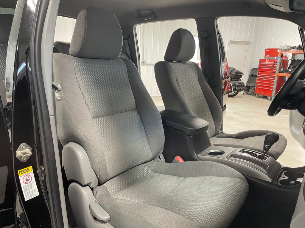 2015 Toyota Tacoma Image 23