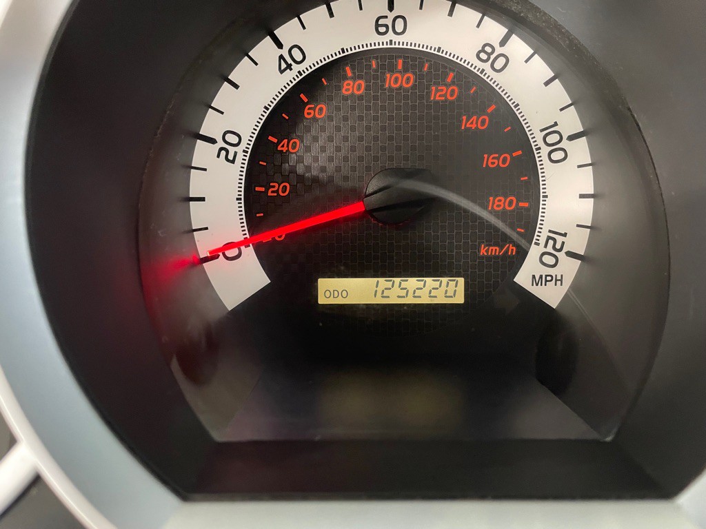 2015 Toyota Tacoma Image 26