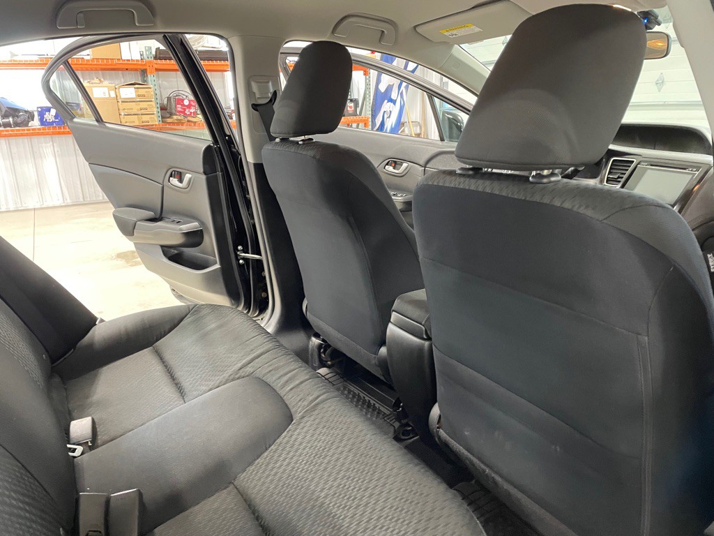 2015 Honda Civic Image 16
