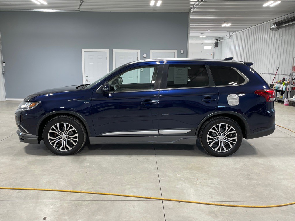 2017 Mitsubishi Outlander Image 4