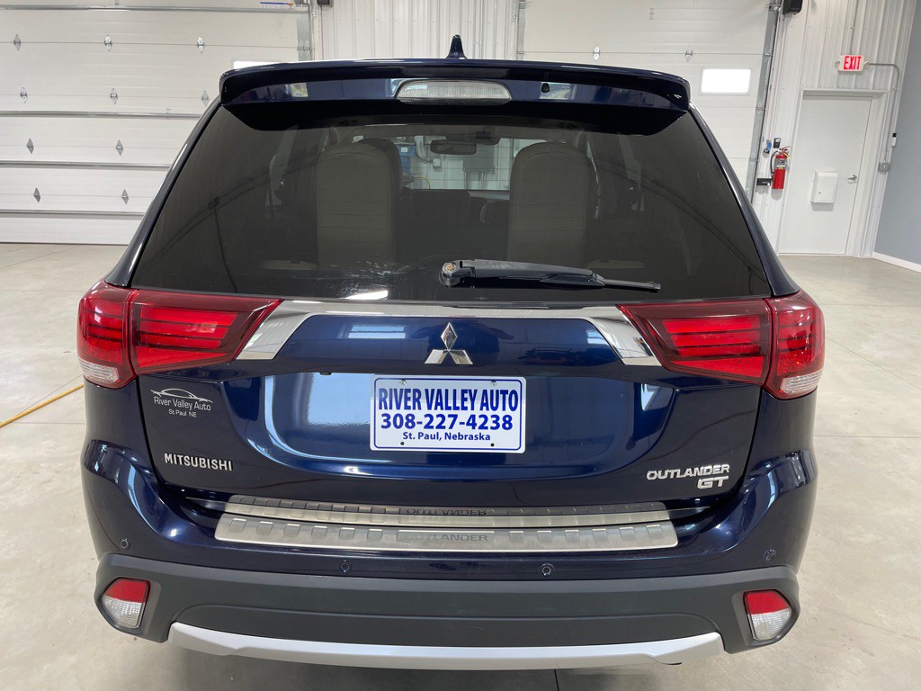 2017 Mitsubishi Outlander Image 6