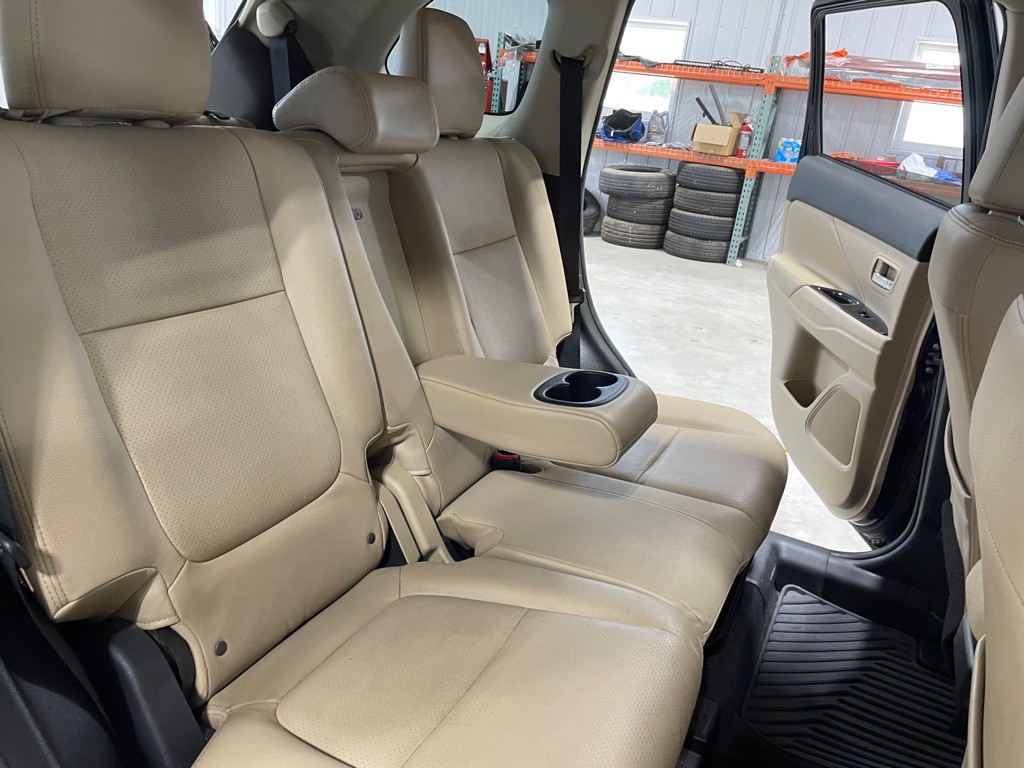 2017 Mitsubishi Outlander Image 19