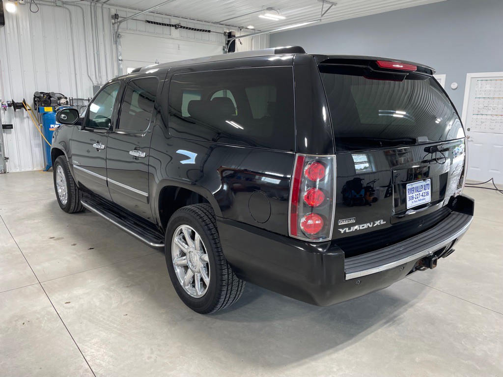 2010 GMC Yukon Image 5