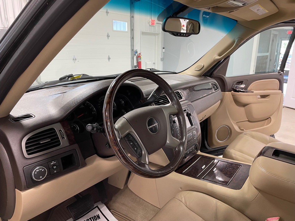 2010 GMC Yukon Image 9