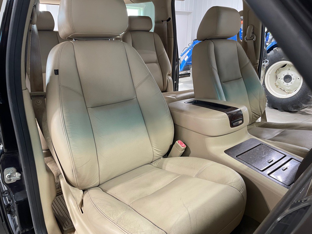 2010 GMC Yukon Image 23