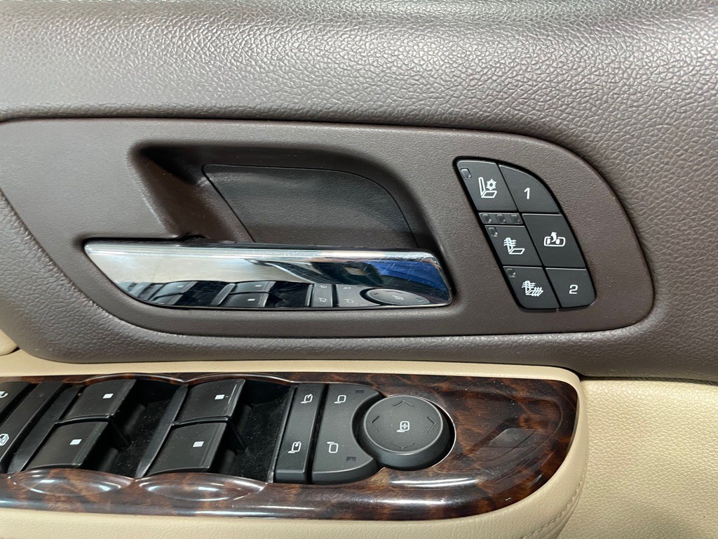 2010 GMC Yukon Image 28