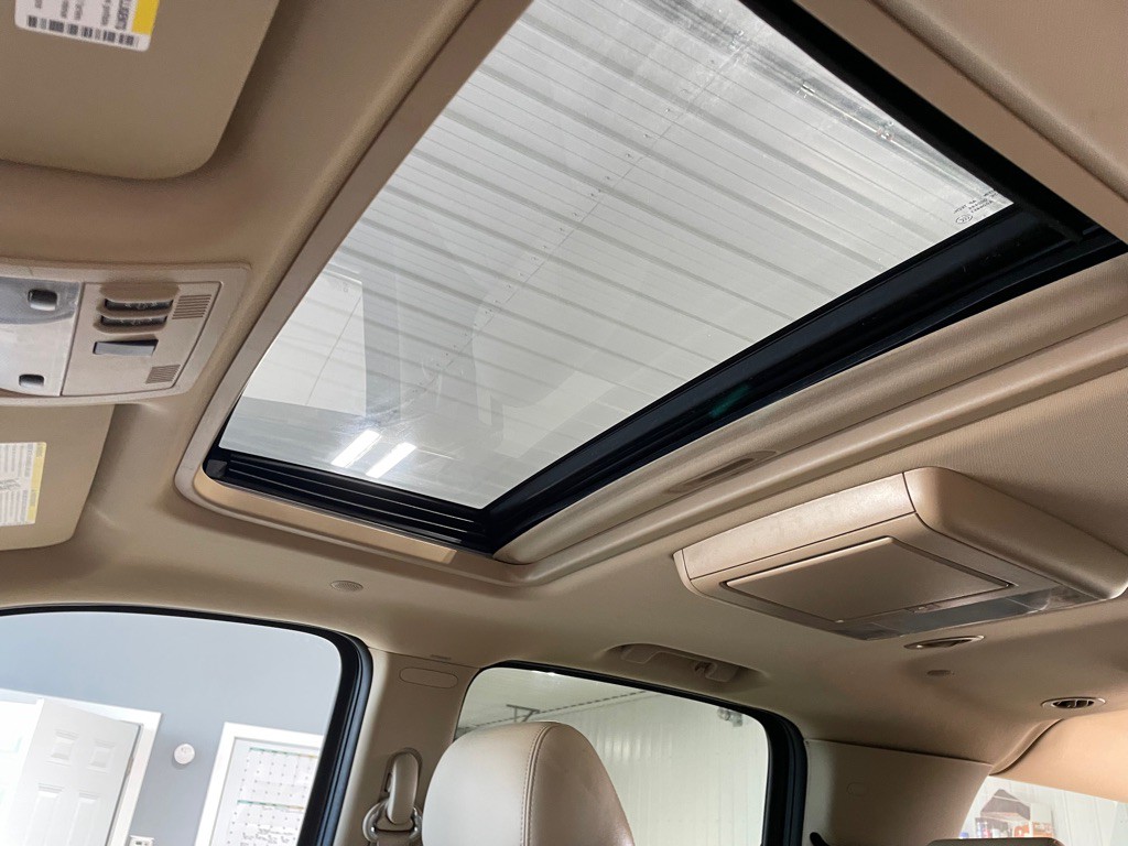 2010 GMC Yukon Image 30