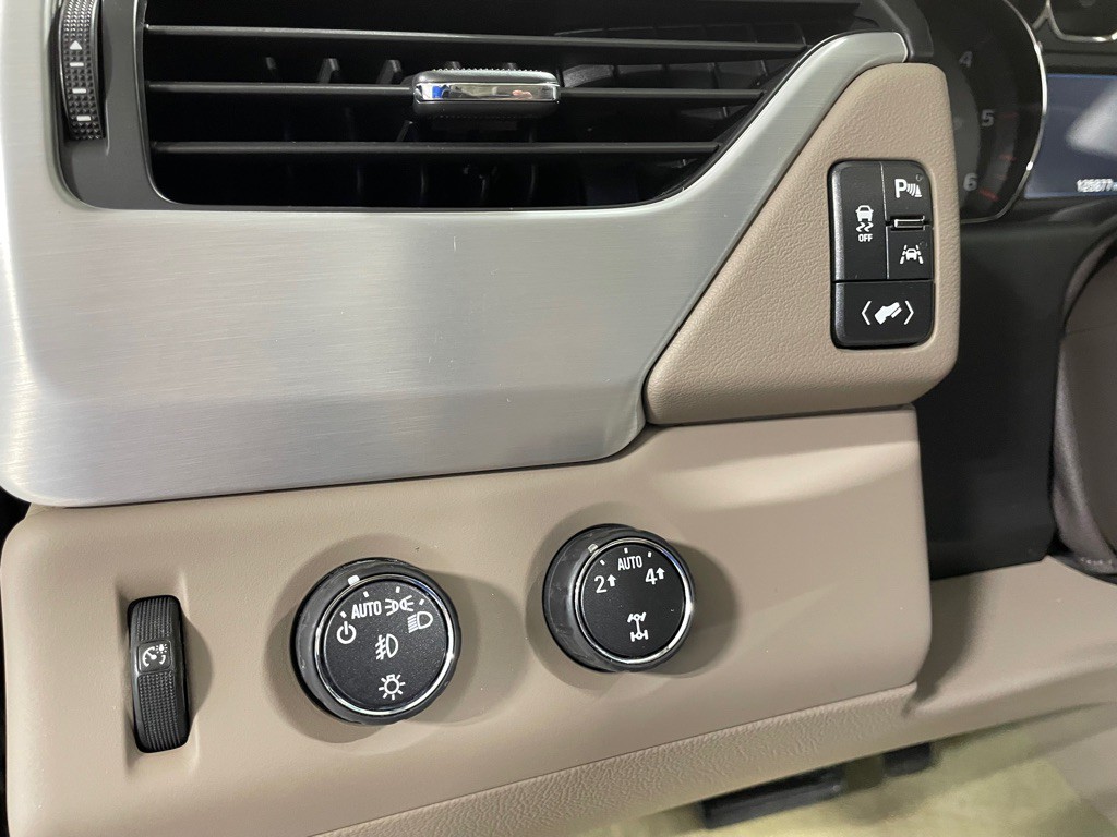 2016 GMC Yukon Image 26